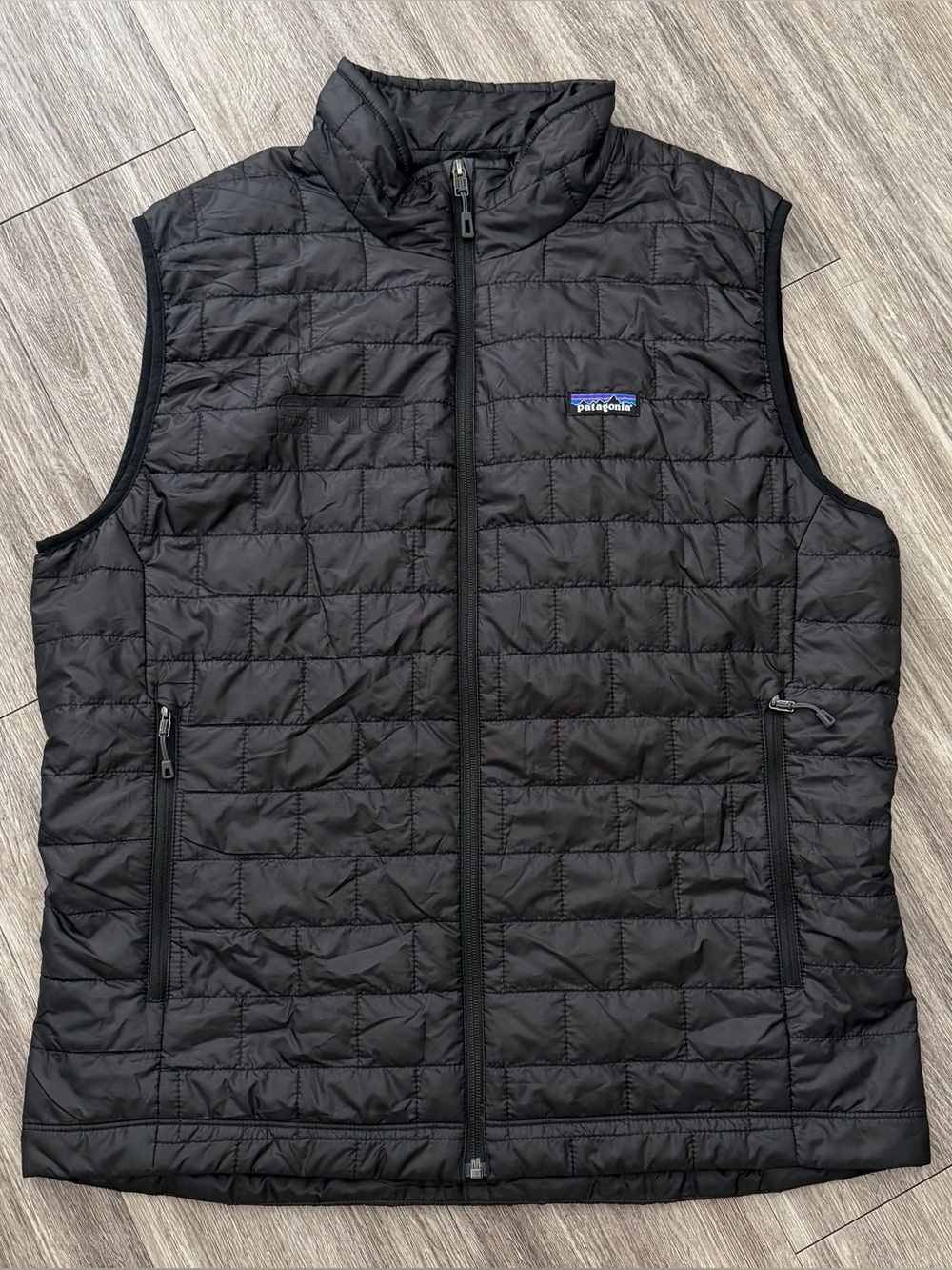 2023 Patagonia Nano Puff Vest Mens Large (Womens XL) Black Puffer Jacket Vest